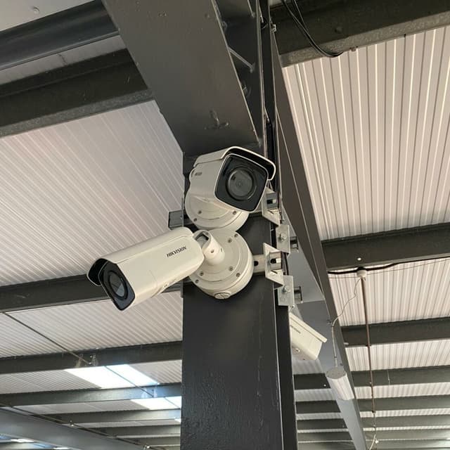 Commercial-CCTV-System-1-1110x1110